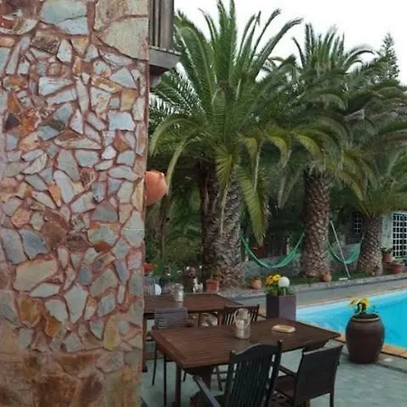 Tropical Апартаменты